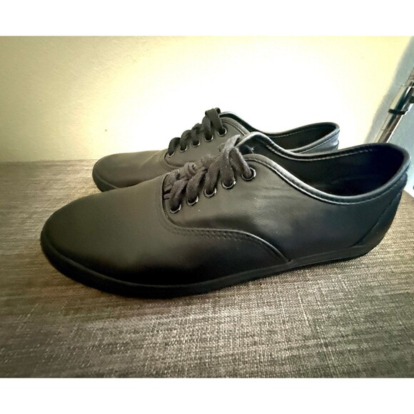 Women’s Black SafeTStep Slip Resistant Shoes Size 8.5 - Picture 2 of 11